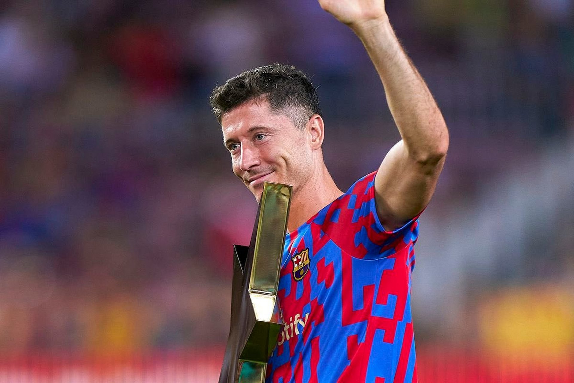 开云体育-包含莱万多夫斯基在尤文图斯比赛中失利芝加哥公牛更衣室发声备战NBA常规赛，风云突变马德里竞技清晨门线救险看傻球迷的词条