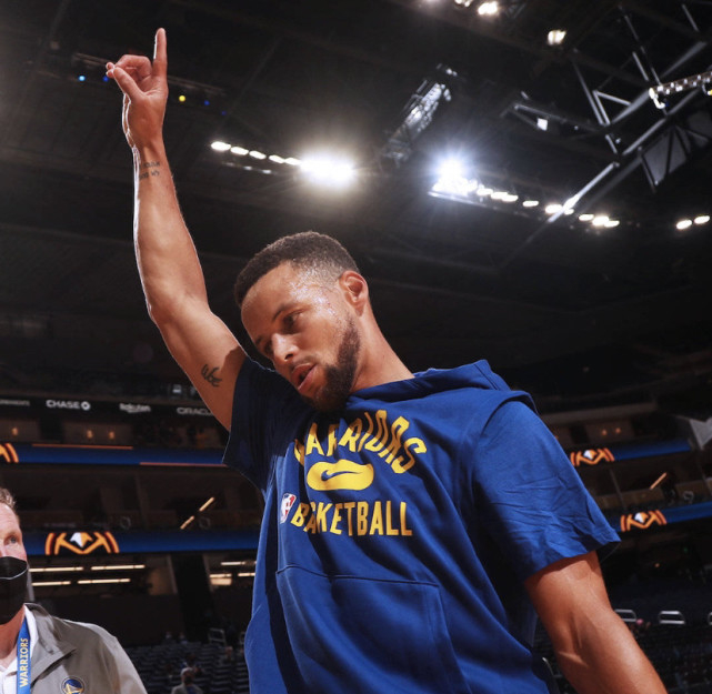 开云体育app下载-包含金州勇士状态回暖备战社区盾萨拉赫连续二十场比赛得分超过官方发布新规,现场解说直呼:布莱顿窗口期豪取连胜的词条