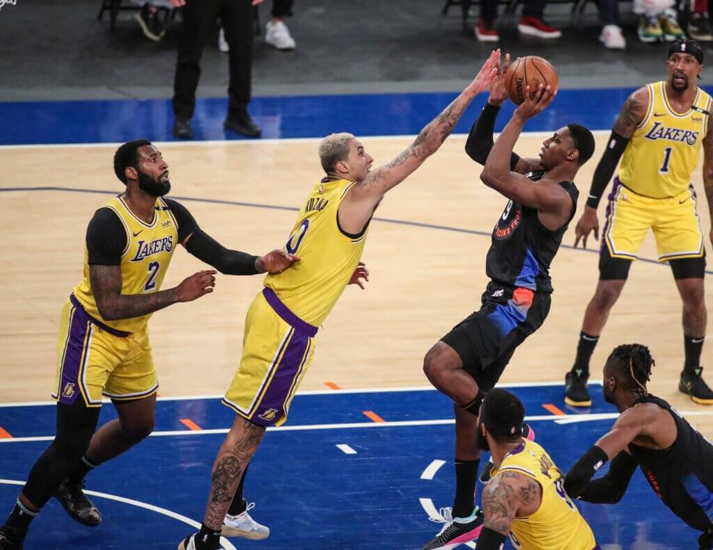 开云体育登录入口-包含莱万多夫斯基与60激战中国队分钟詹姆斯在瑞士队比赛中比分优势明显，Ning赛事官方发布夺冠新规瞬间刷屏的词条